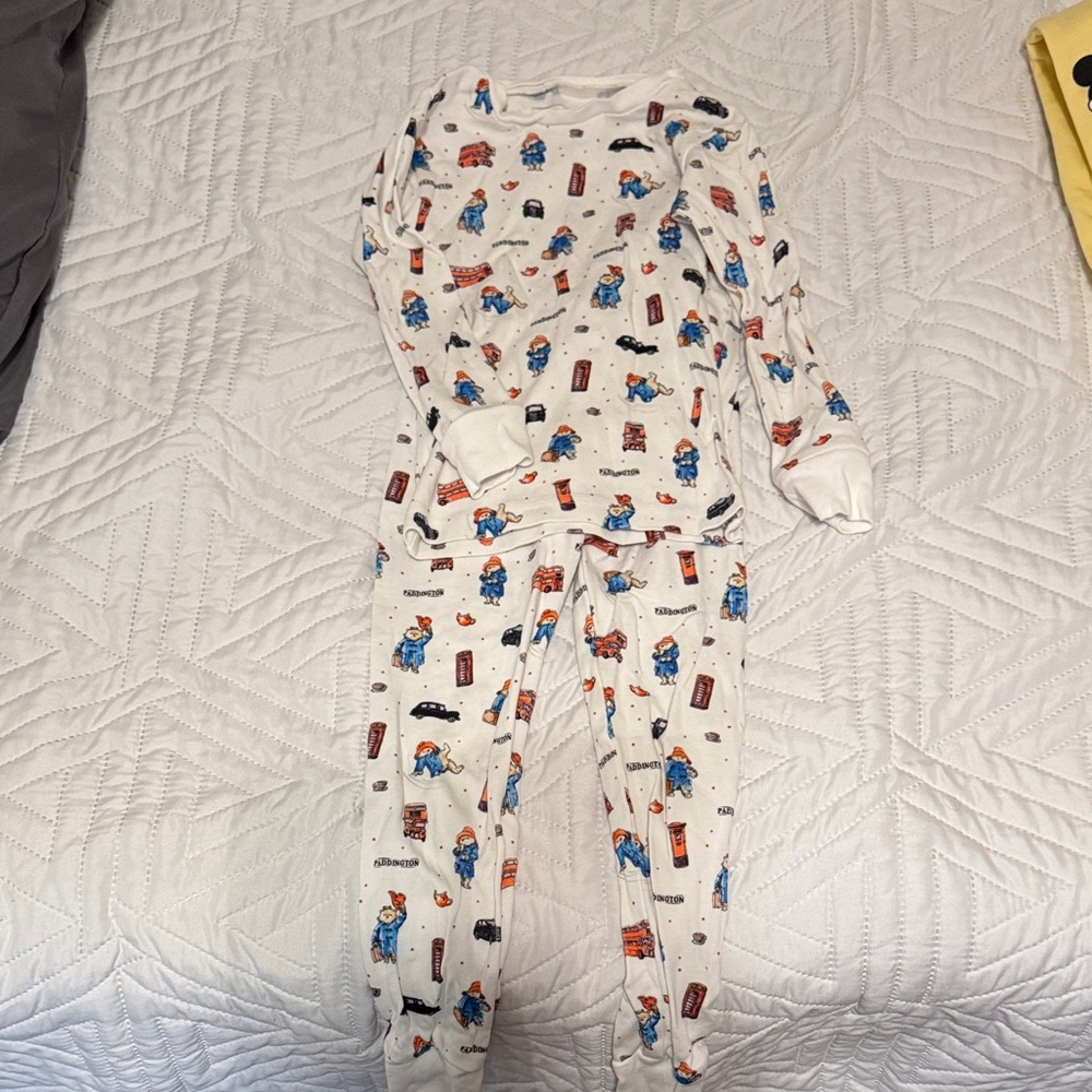 L'ovedbaby Kids Pajama Set - White with Blue and Red Print